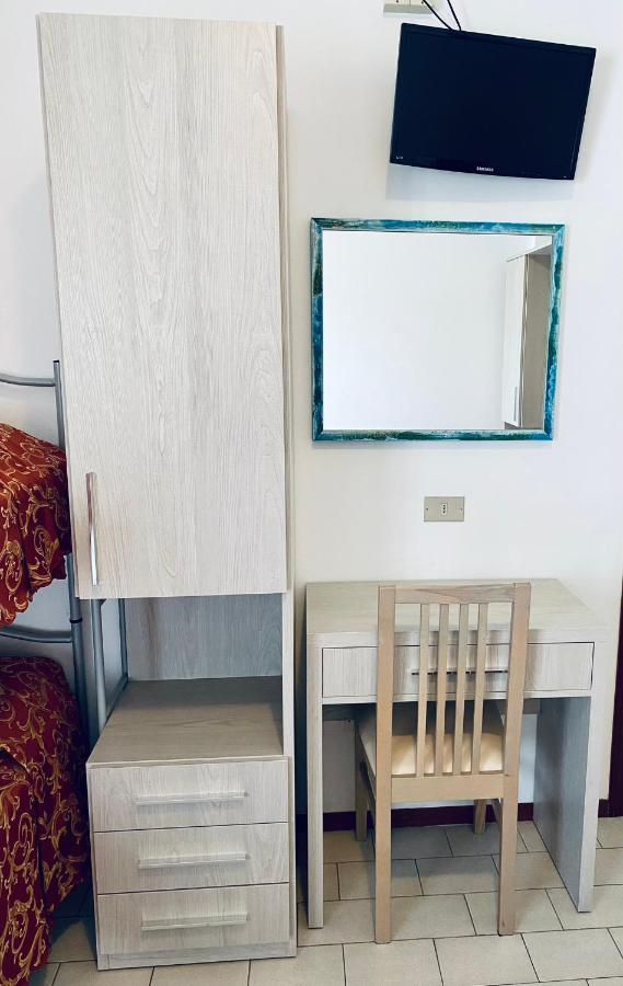 Hotel Belmar Rivazzurra Di Rimini Екстер'єр фото